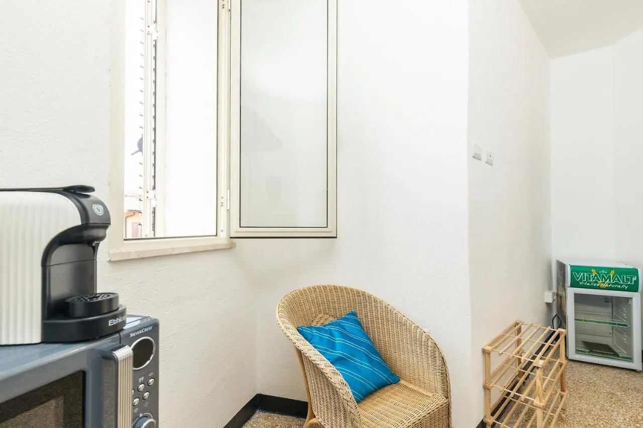 La Torre Dei Colombo Otel Baunei Konukevi